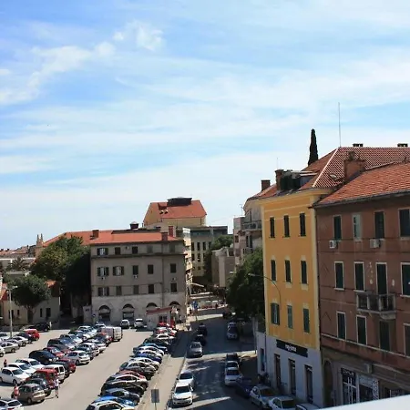 Appartement Lira *