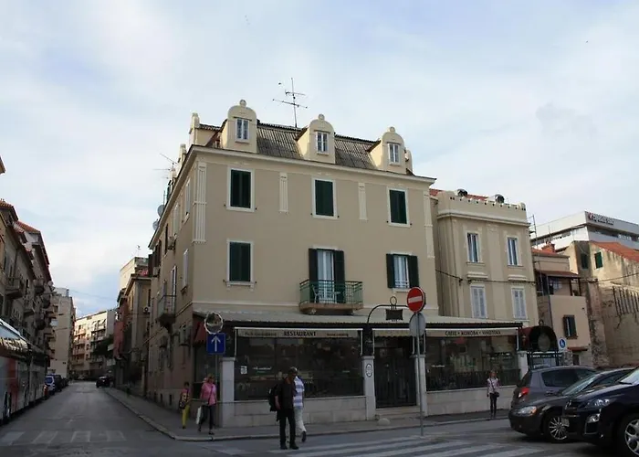 Lira Апартаменты